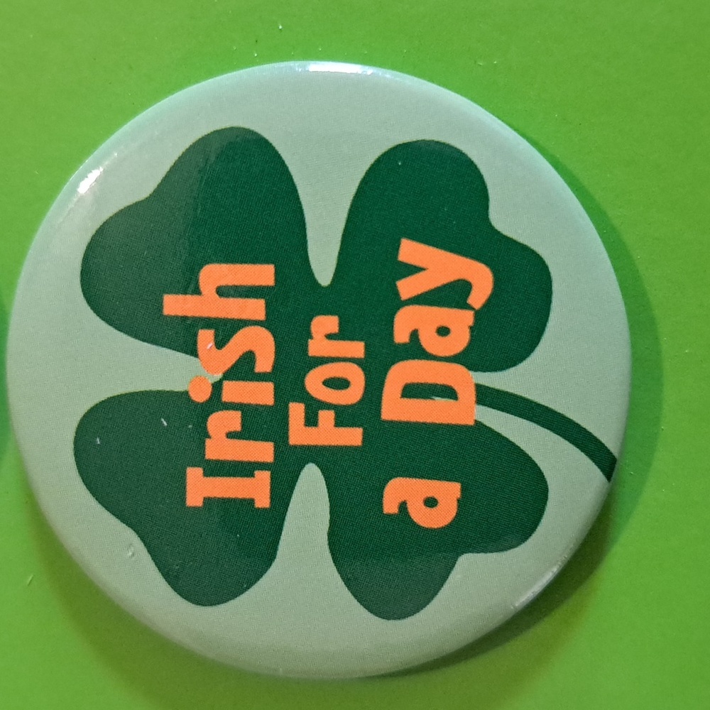 St. Patrick's Day Button Metal 6-pc Pin Set - Picture 5 of 7